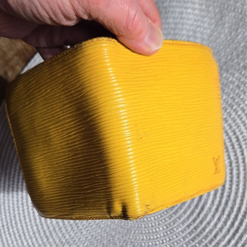 Louis Vuitton Yellow Leather Wallet - Picture 14 of 15